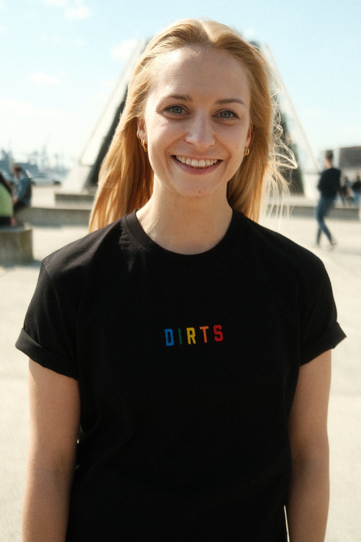 Rainbow Logo T-Shirt STANDARD, Black