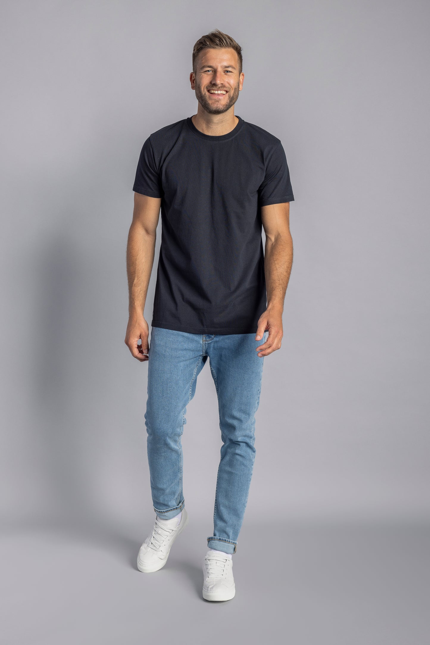 3er-Pack Premium Blank T-Shirt SLIM, Black