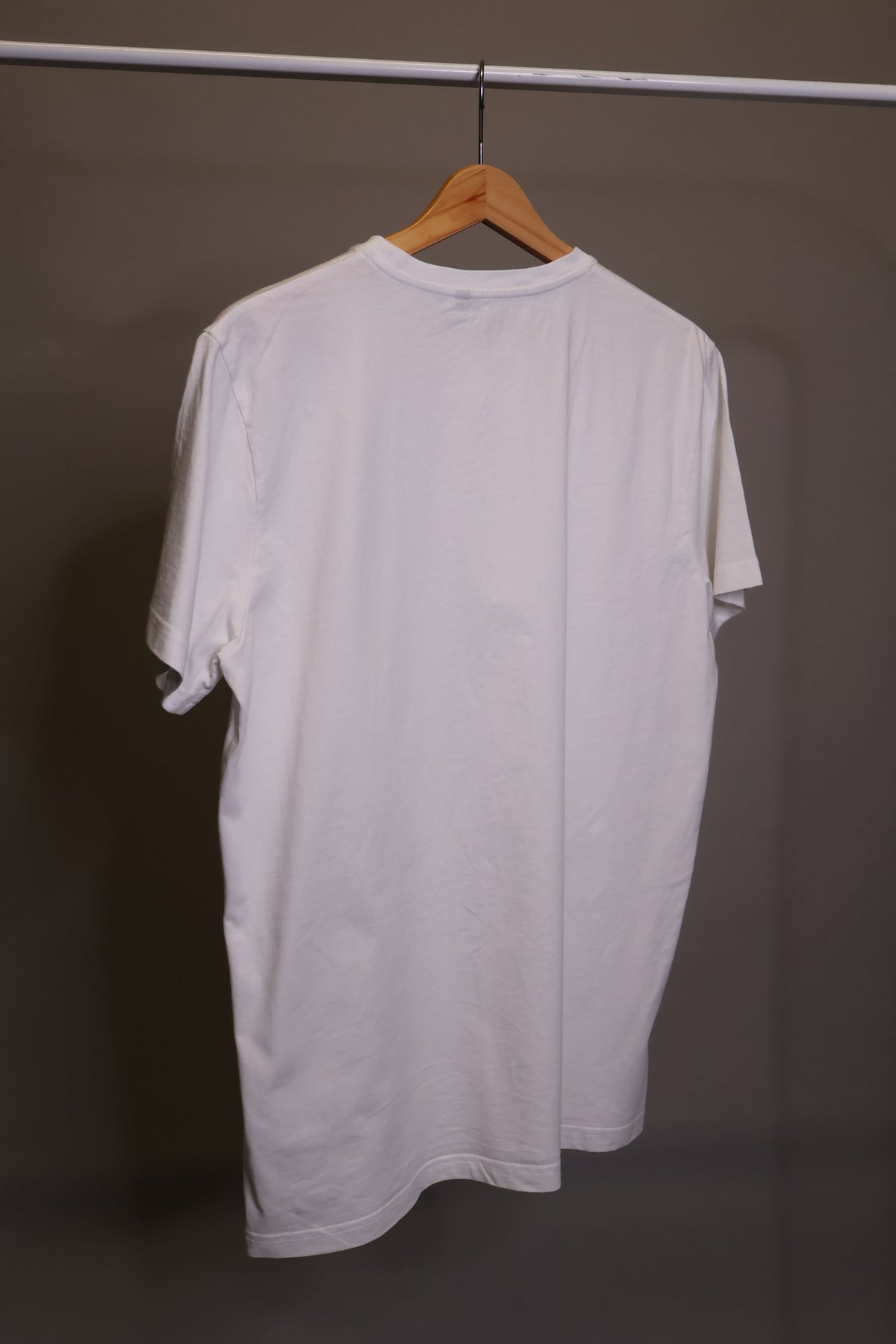 PRE-LOVED Premium Blank T-Shirt STANDARD, S