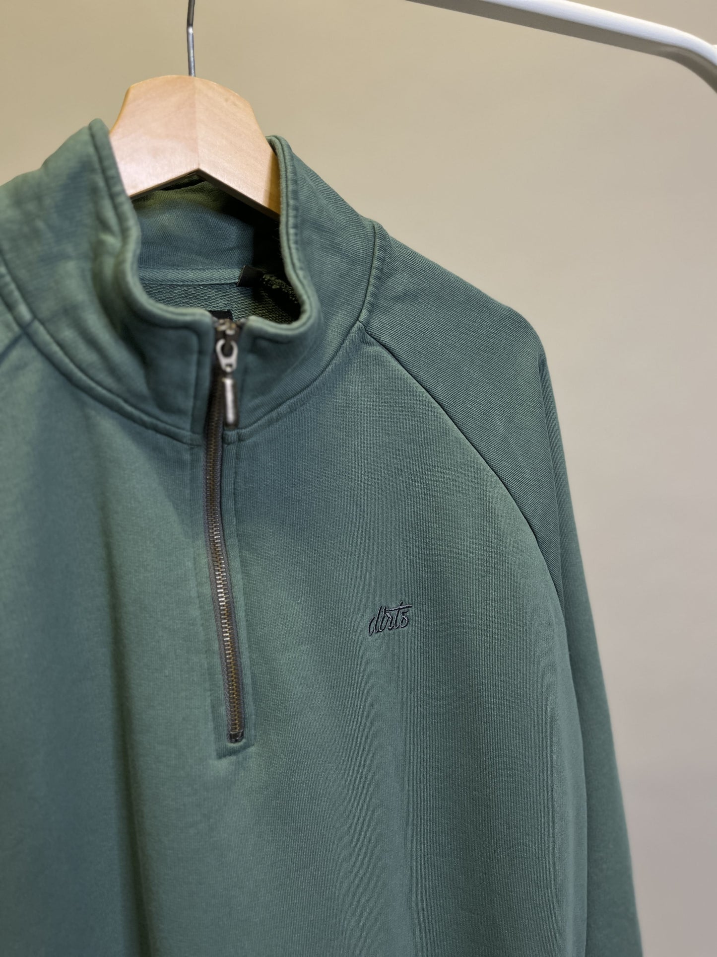 PRE-LOVED Quarter Zip Raglan, XL