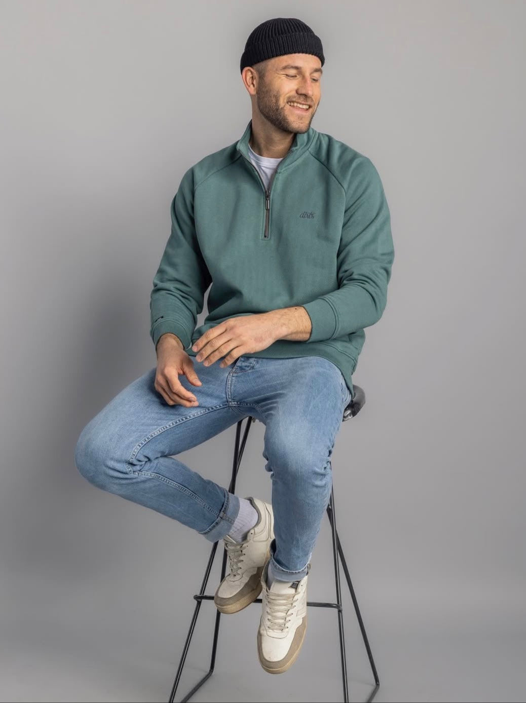PRE-LOVED Quarter Zip Raglan, XL