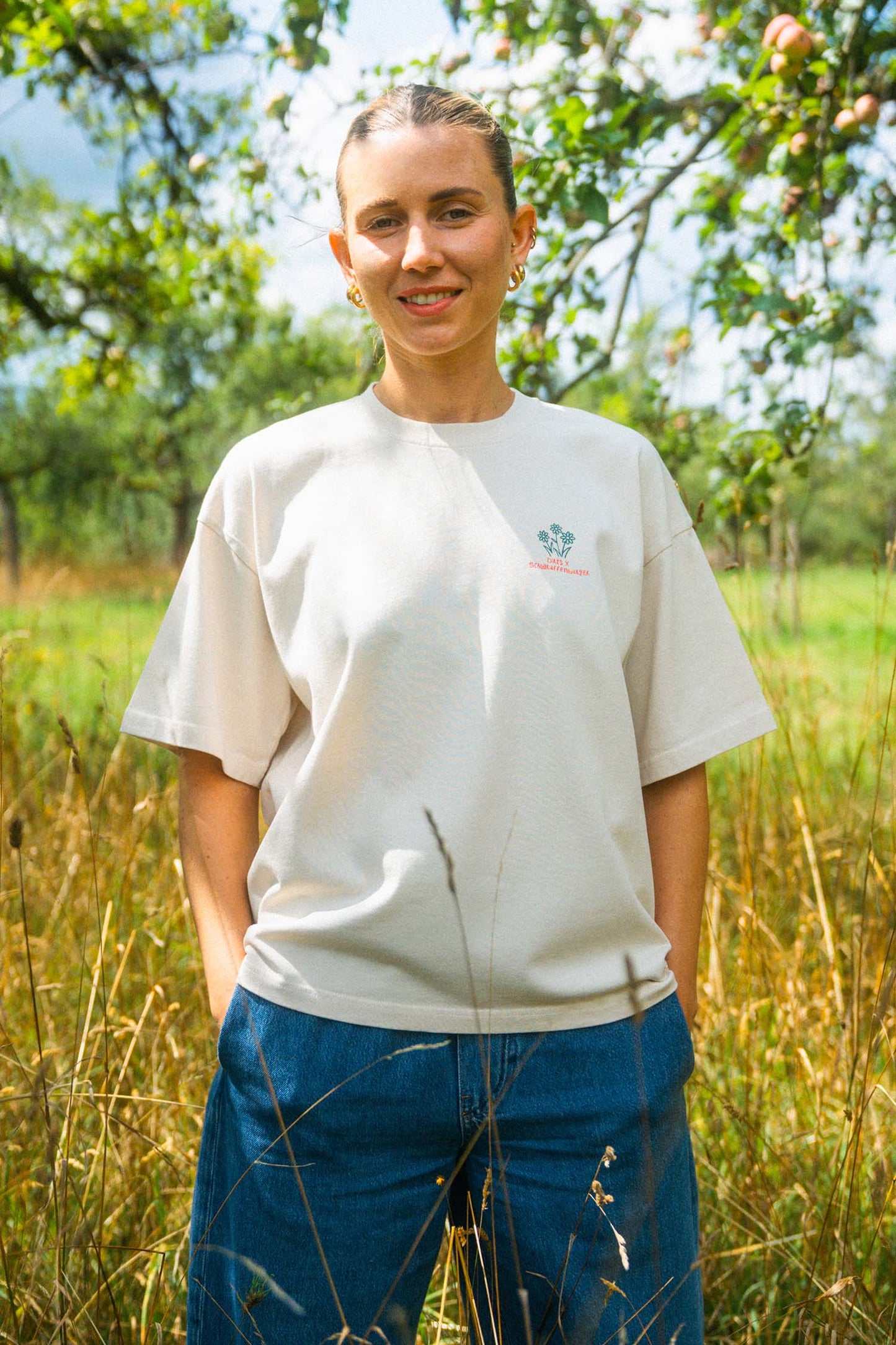 MEADOW WITH LOVE T-Shirt BOXY