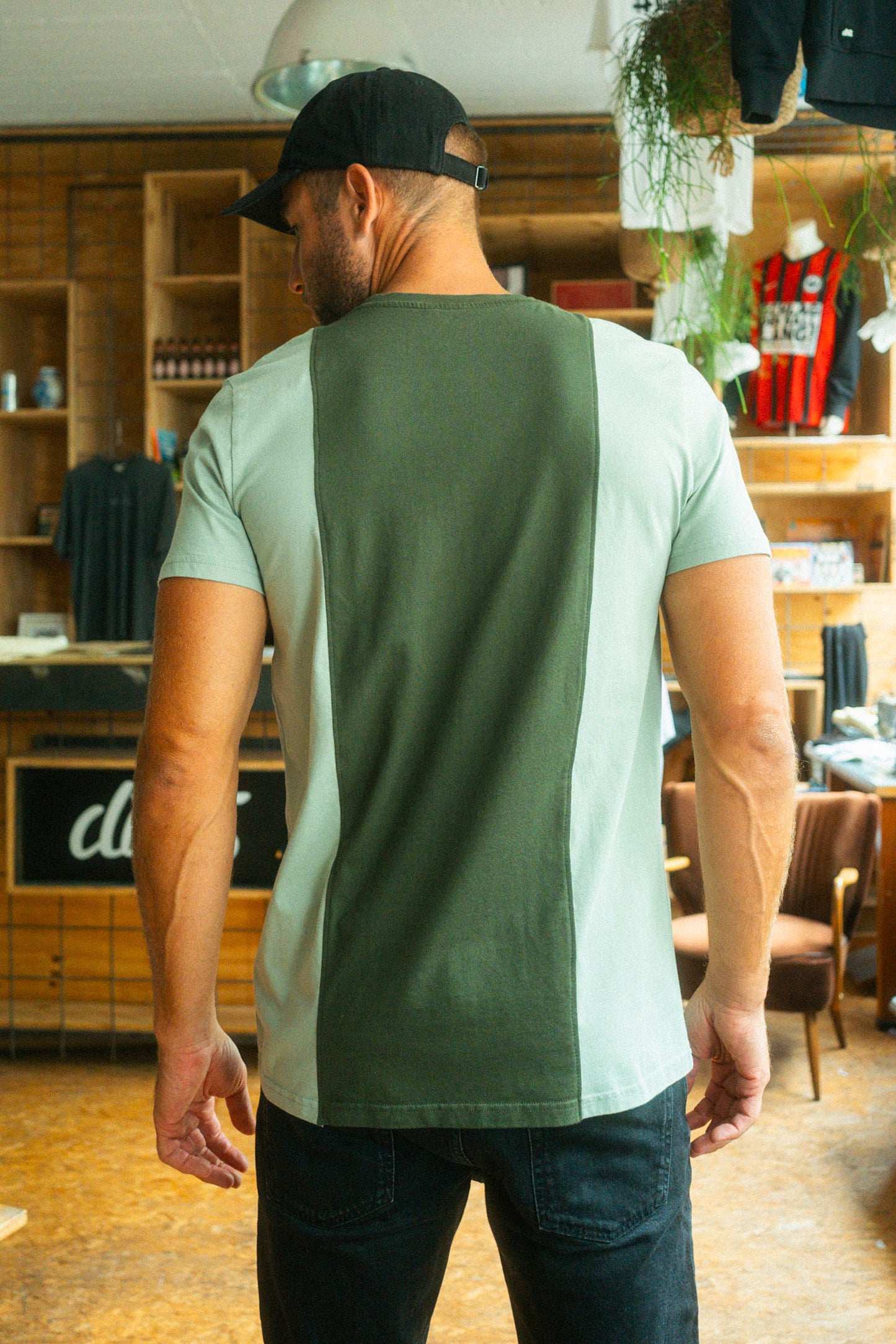 Upcycling Green River T-Shirt Size M