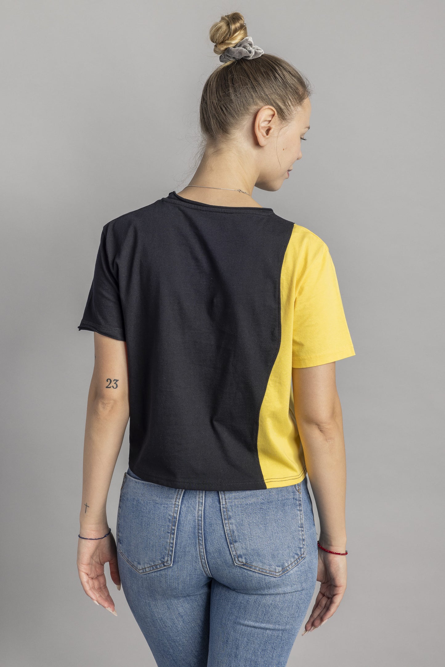 UPCYCLING Cropped T-Shirt Yellow Sleeve, S