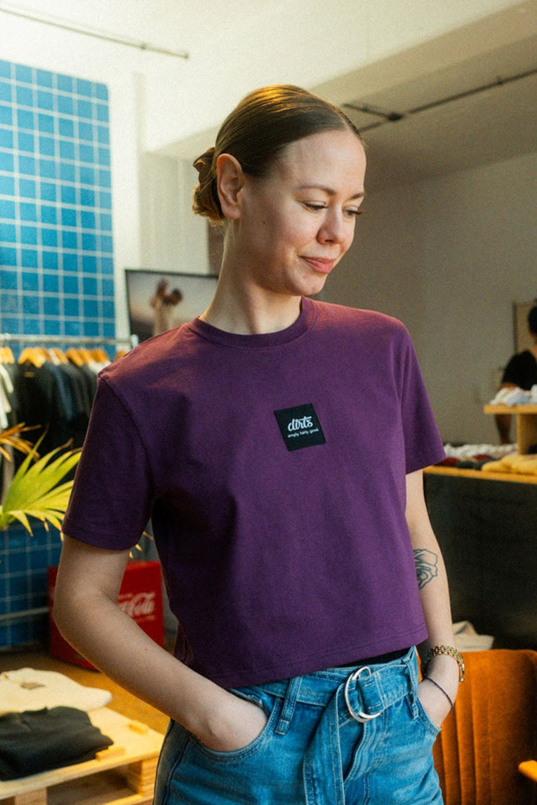 UPCYCLING Cropped Logo T-Shirt