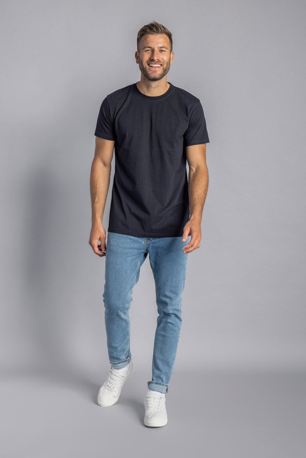 Premium Blank T-Shirt SLIM