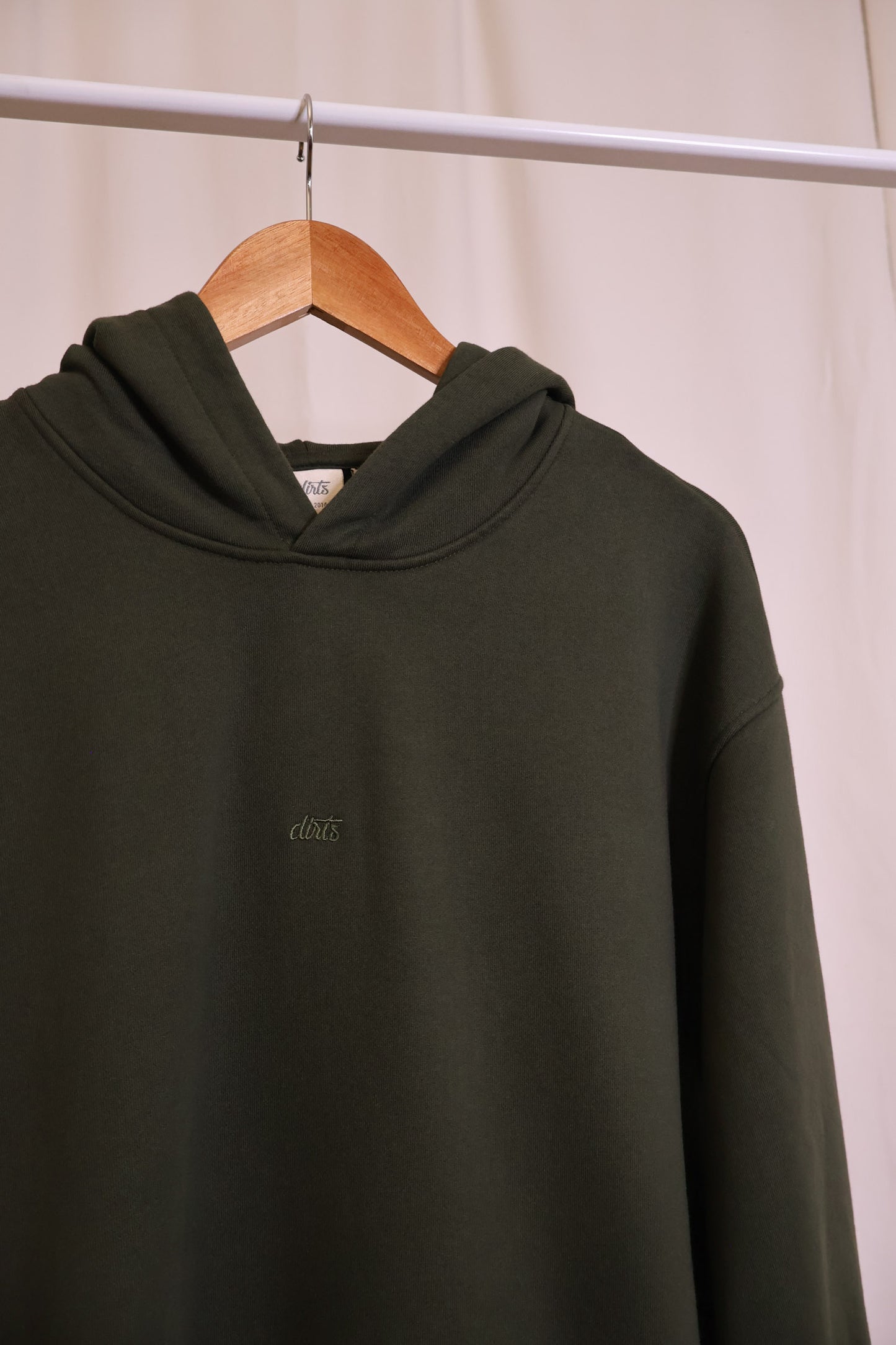 PRE-LOVED Classic Hoodie, L