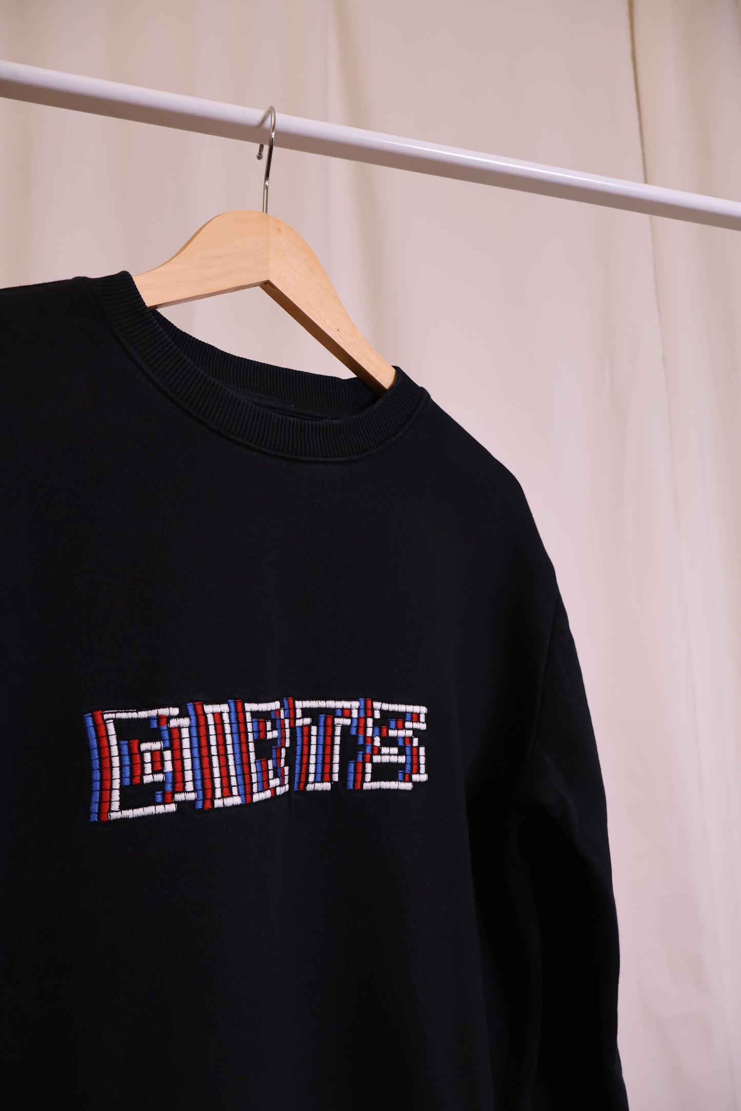 PRE-LOVED Pixel Logo Crewneck, S