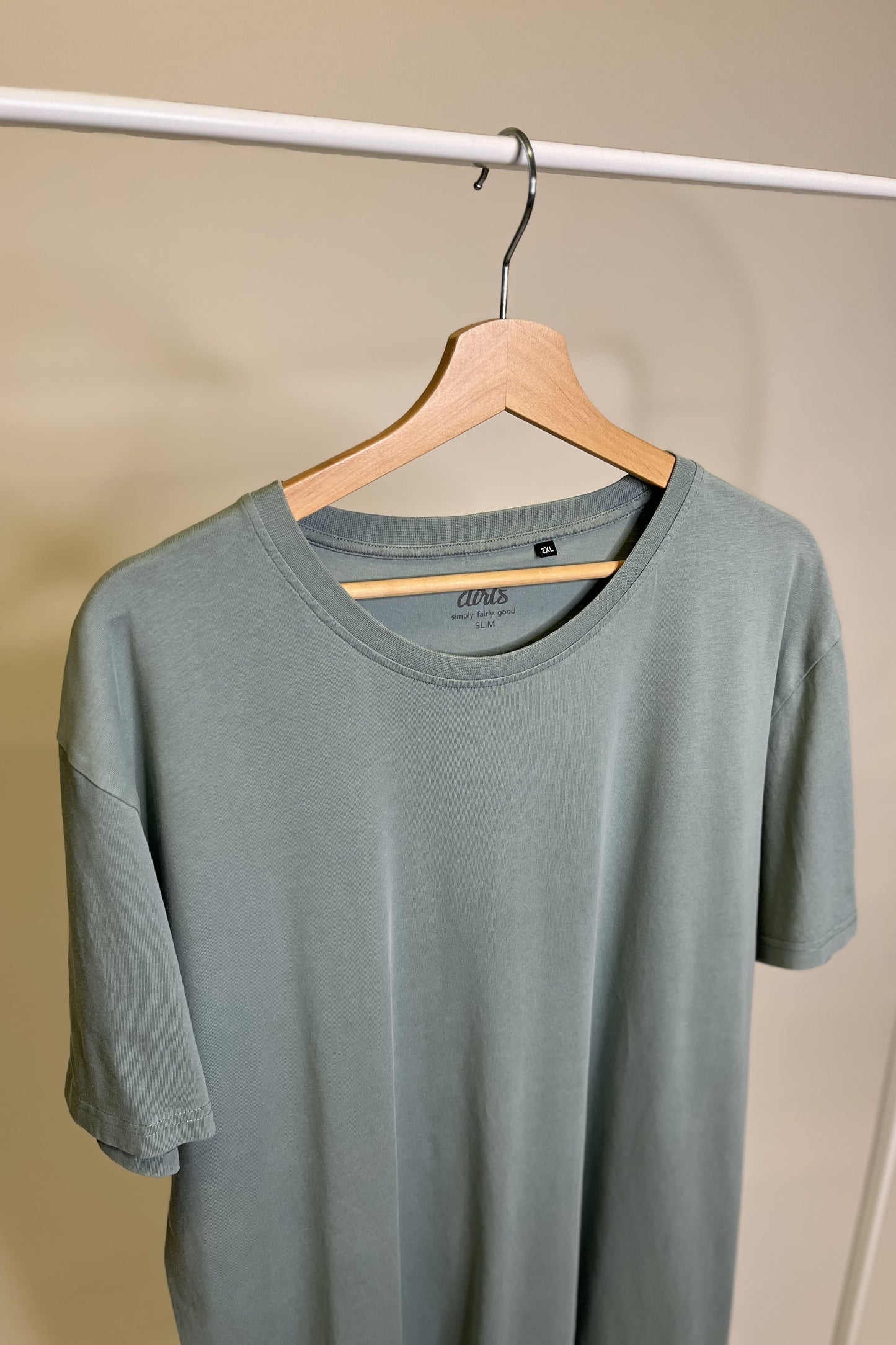 PRE-LOVED Premium Blank T-Shirt SLIM, XXL