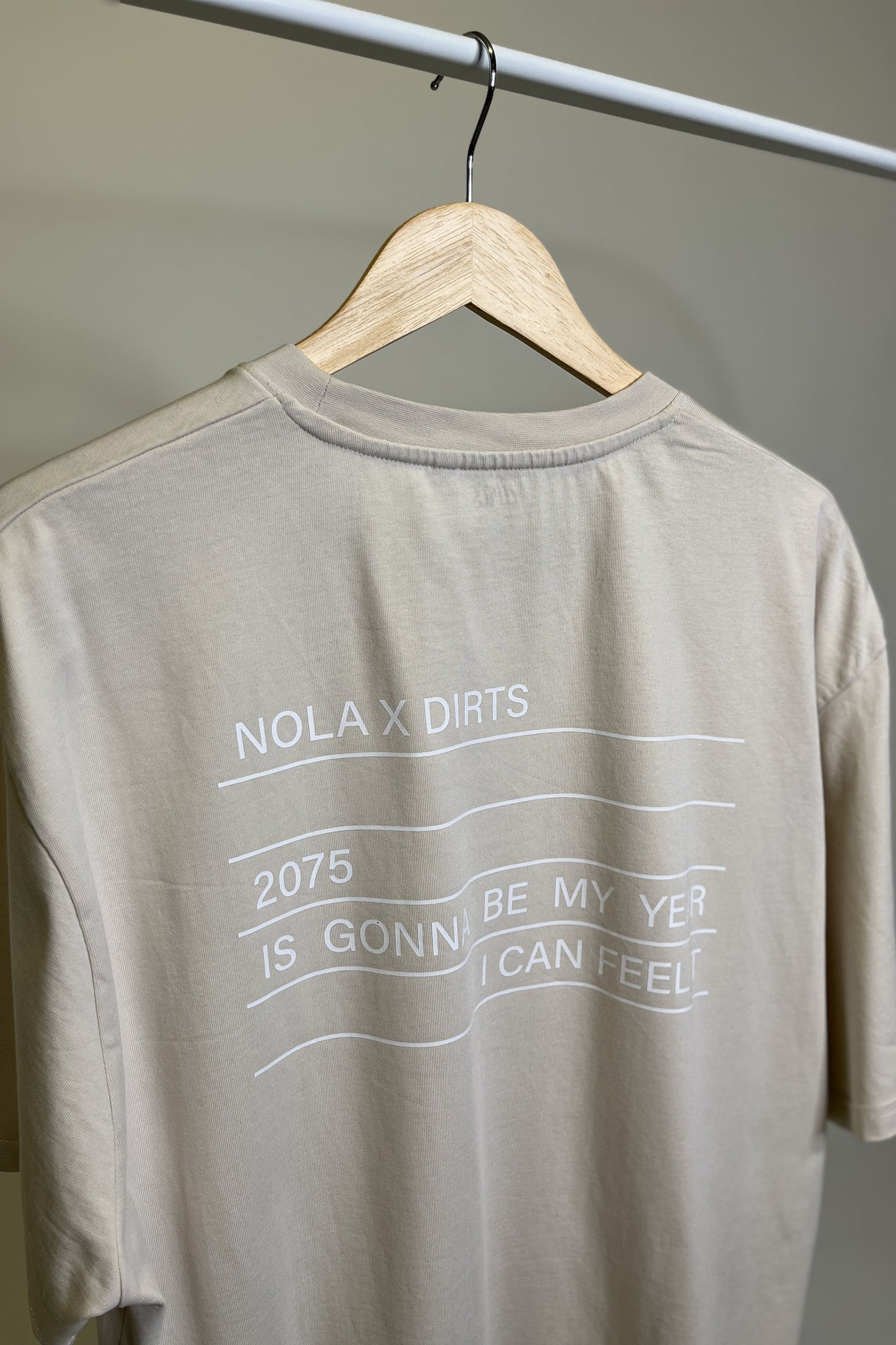 PRE-LOVED x NOLA 2075 T-Shirt OVERSIZED, XL