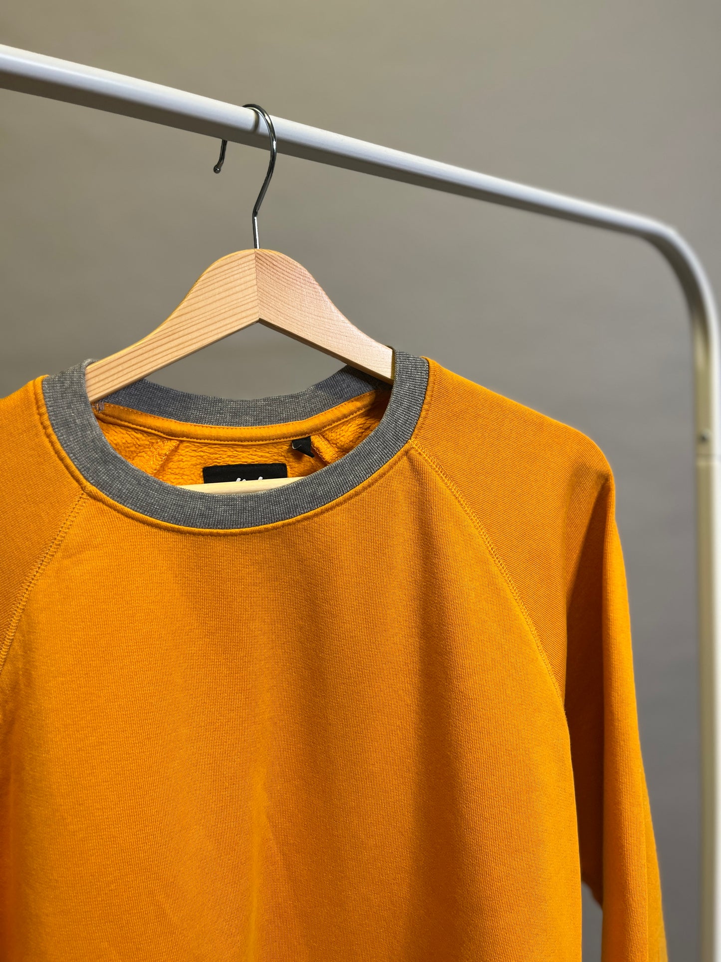PRE-LOVED Color Block Raglan, S