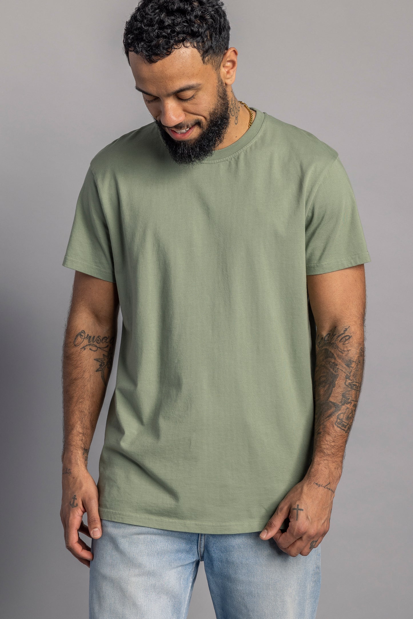 Premium Blank T-Shirt STANDARD, Leek Green