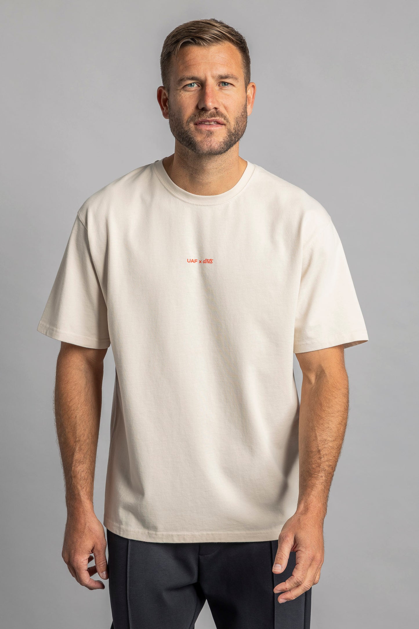 UAF x DIRTS  T-Shirt OVERSIZED