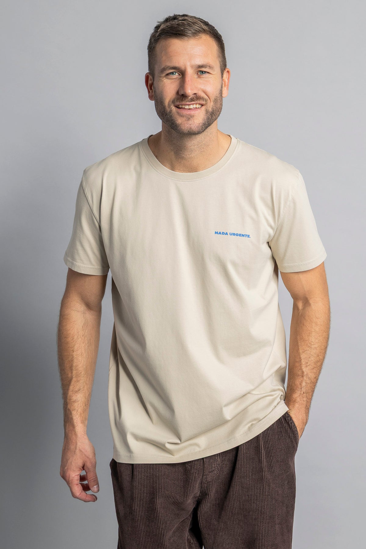 NADA URGENTE T-Shirt STANDARD