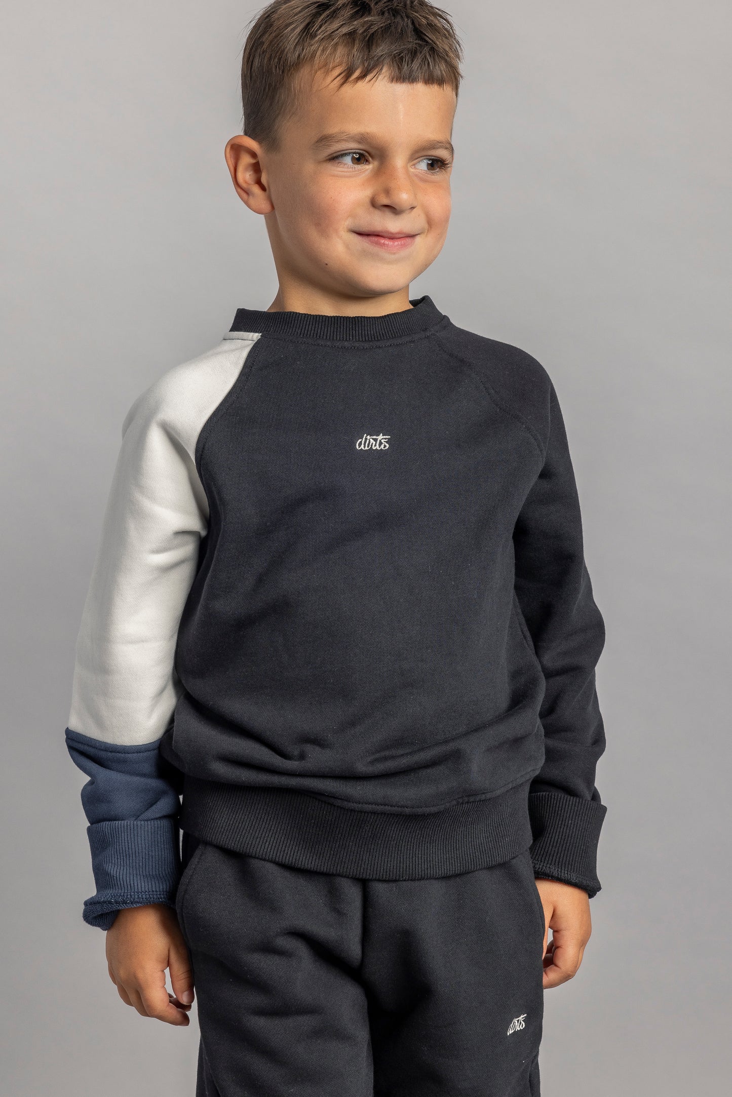 KIDS Signature Set Sweater + Sweatpants