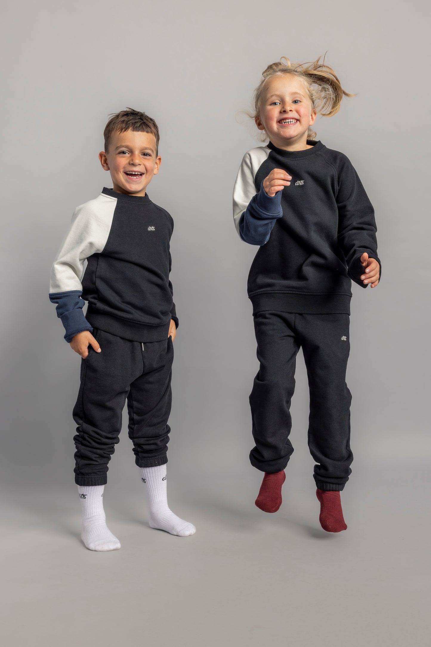 KIDS Signature Set Sweater + Sweatpants