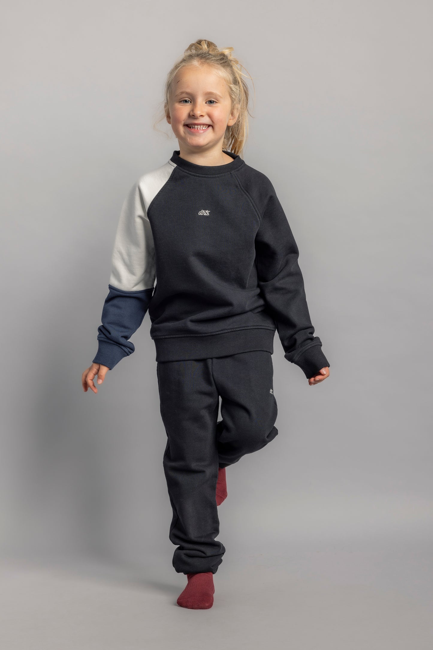 KIDS Signature Set Sweater + Sweatpants